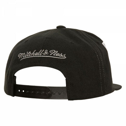 Mitchell & Ness Varsity Bust Snapback Brooklyn Nets HHSS6461-BNEYYPPPBLCK – Bild 2